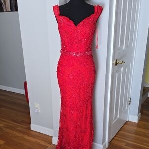 Elegant Red Lace Evening Gown